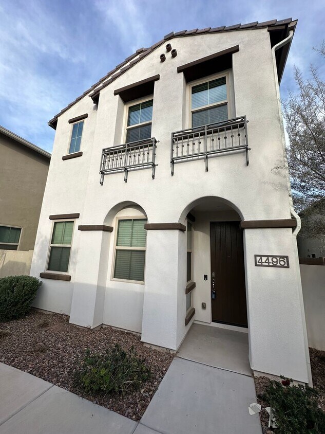 Primary Photo - 3 BEDROOM IN PARKVIEW PLACE IN CHANDLER