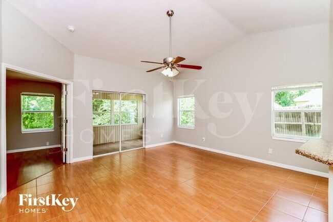 Building Photo - 1805 Coyote Pl