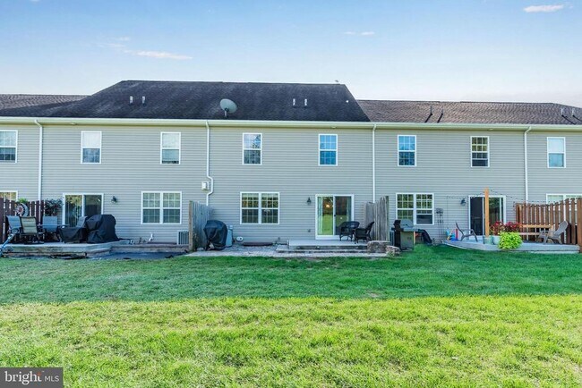 Foto del edificio - 836 Spring Rock Ct