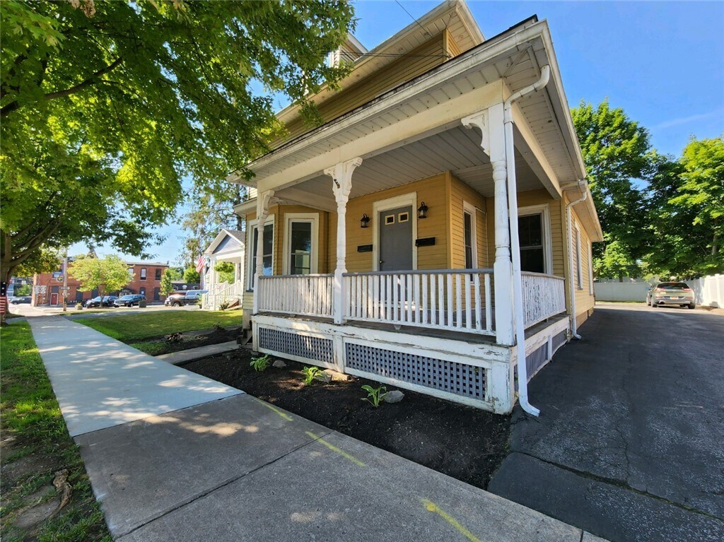 Foto principal - 14 Monroe St