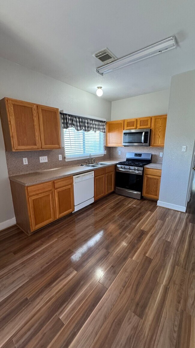 Foto del edificio - 11923 Prior Park Dr