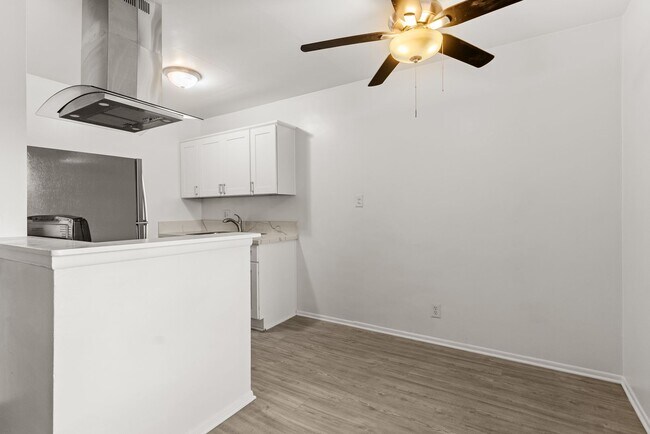 Foto del edificio - 12602 Kensington Ln