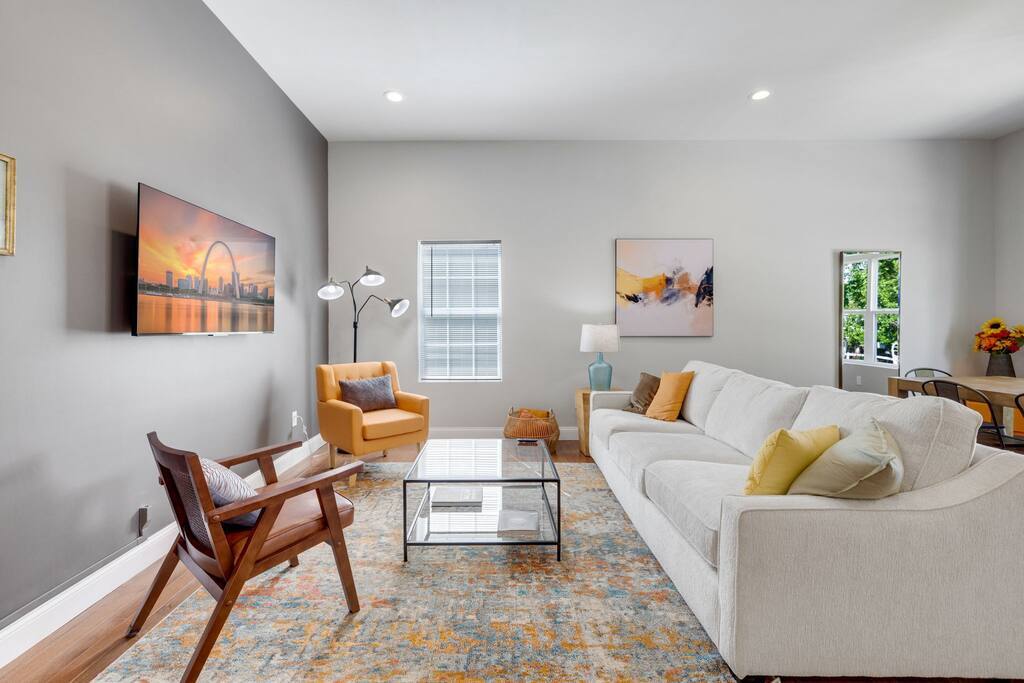Foto principal - 3751 Robert Ave
