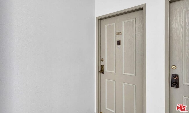 Foto del edificio - 5845 Doverwood Dr