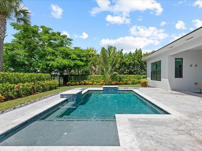 Foto del edificio - 5577 St Armands Way