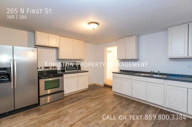 Foto del edificio - 205 N First St.-