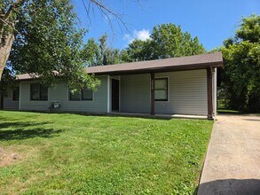 Building Photo - 3617-3619-3619 Greeley Dr