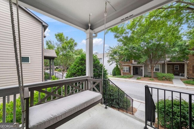 Foto del edificio - 5227 Whiteoak Ave