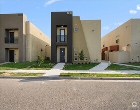 Building Photo - 1220 E Camellia Ave