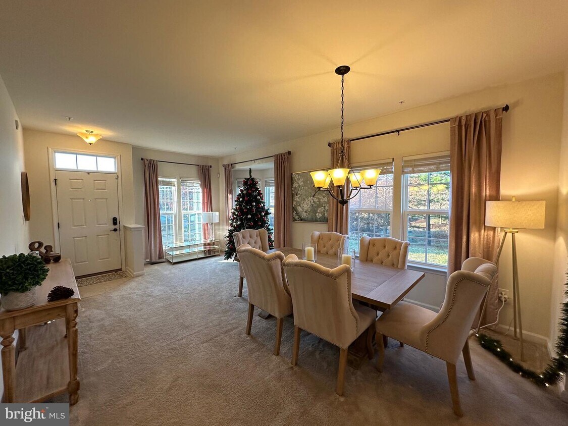 2437 Baileys Pond Rd, Accokeek, MD 20607 Townhome Rentals in Accokeek