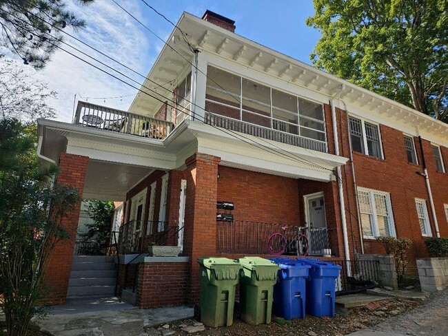 Building Photo - 1168 Orme Cir NE