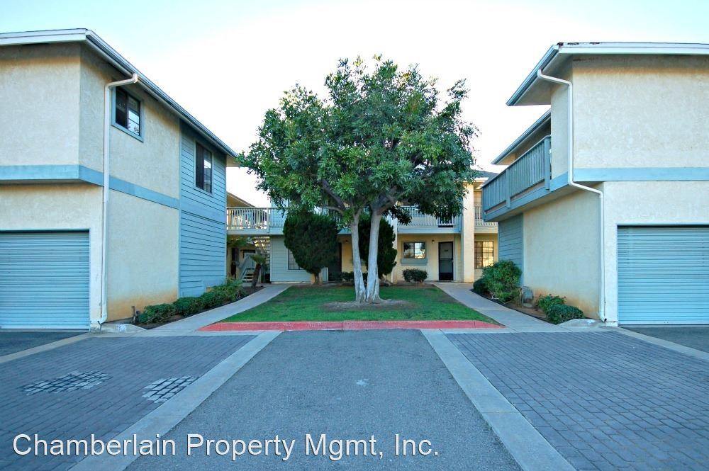 380 Acacia Ave, Carlsbad, CA 92008 Room for Rent in Carlsbad, CA