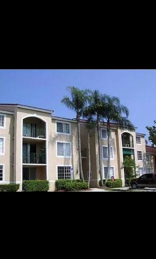 Building Photo - 1707 Village Blvd