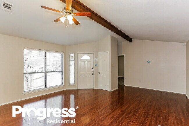 Building Photo - 1144 Hemlock Dr