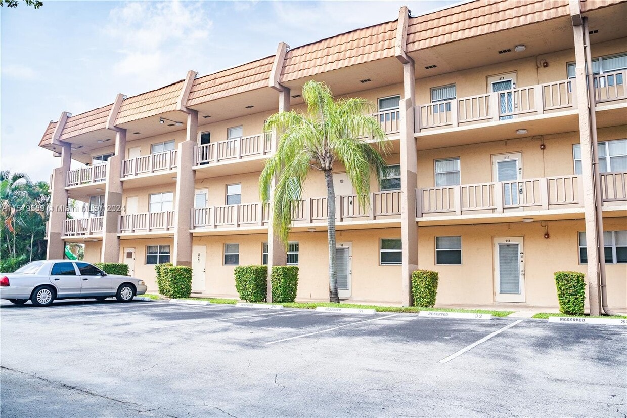 6550 Royal Palm Blvd Unit 210A, Margate, FL 33063 Condo for Rent in Margate, FL