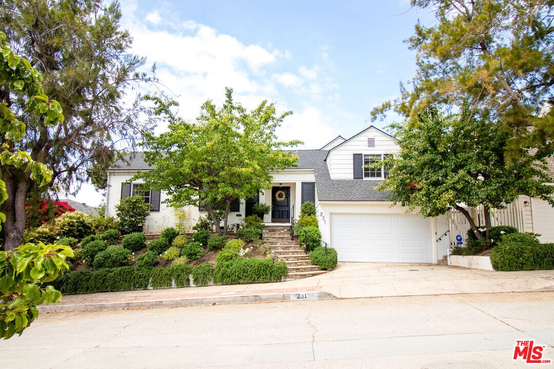 Foto principal - 231 S Thurston Ave