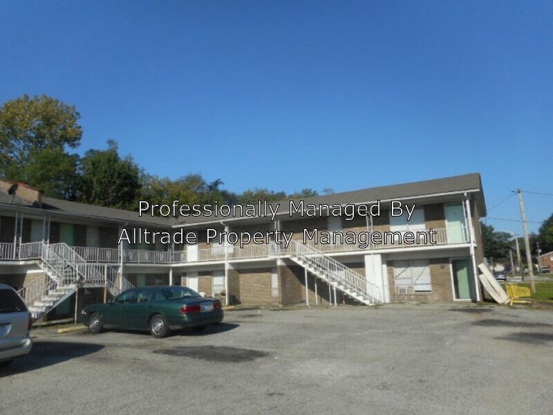 Primary Photo - 3410 Shagbark Rd