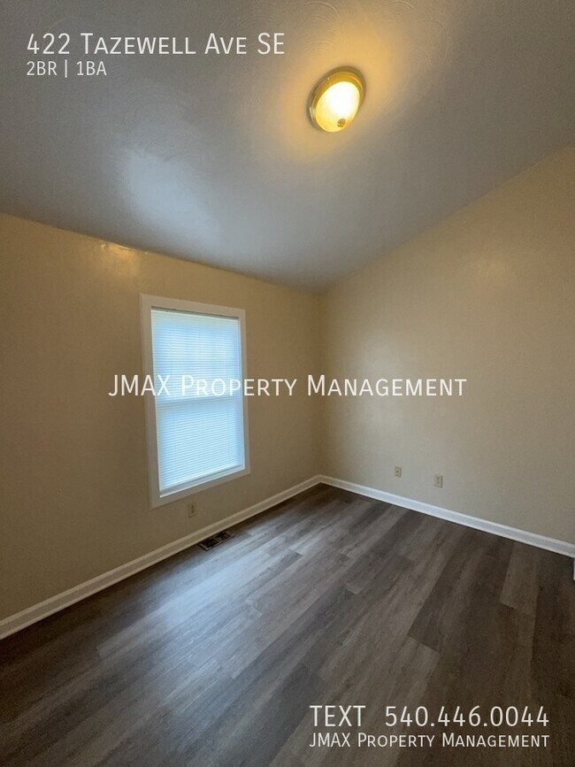 Foto del edificio - 422 Tazewell Ave SE