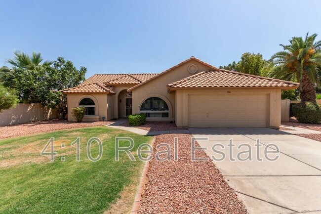 Foto del edificio - 2381 W Redwood Dr