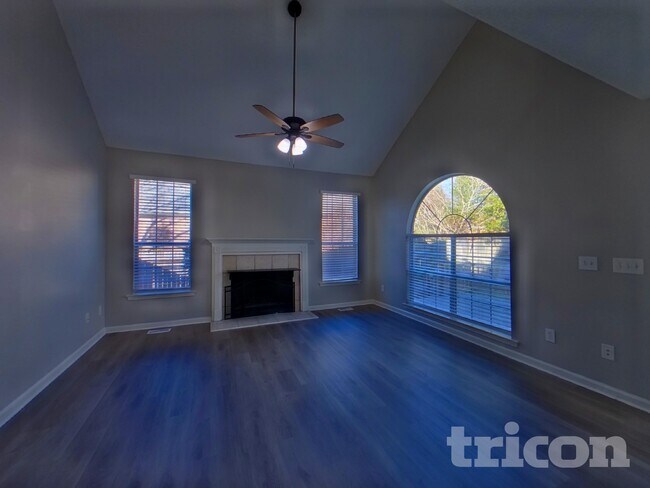 Foto del edificio - 409 Glen Eagle Cir