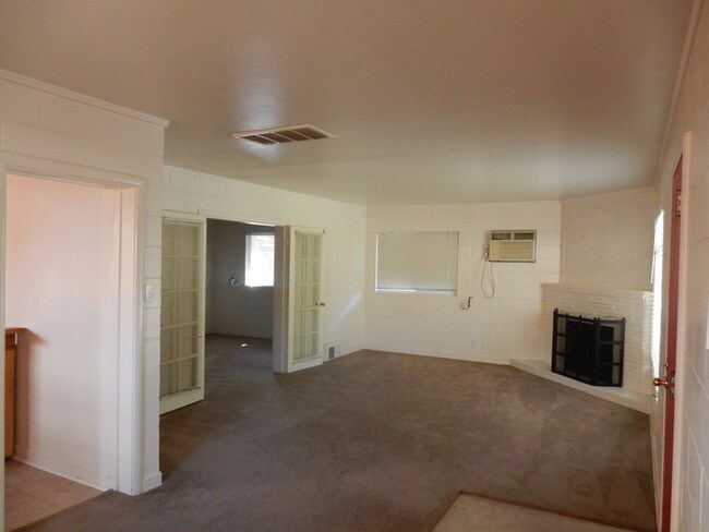 Building Photo - 7784 Sunset Ave