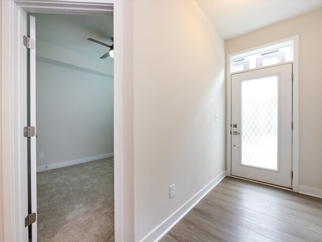 Foto del edificio - 413 Spearfield Ln