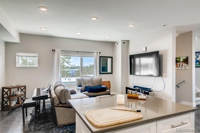Foto del edificio - 1367 Knox Ct