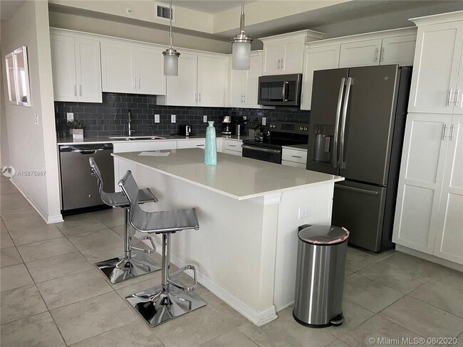 Building Photo - 4751 Clock Tower Dr
