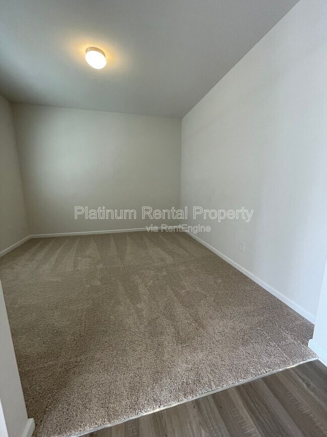 Foto del edificio - 74 Hampton Rdge Wy