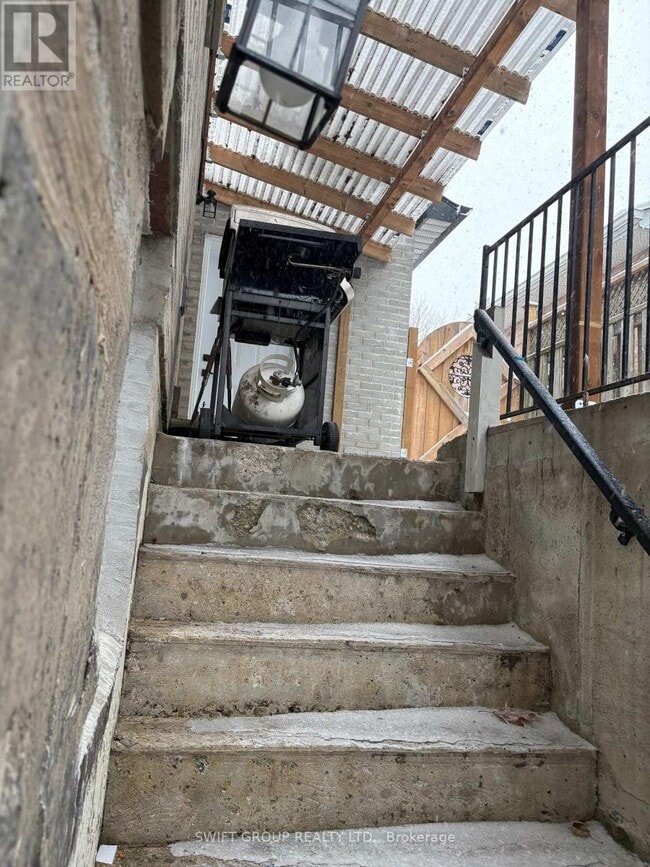 Photo du bâtiment - 31 Irwin Dr