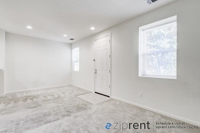 Foto del edificio - 3 br, 2.5 bath Townhome - 107 San Juan Bat...