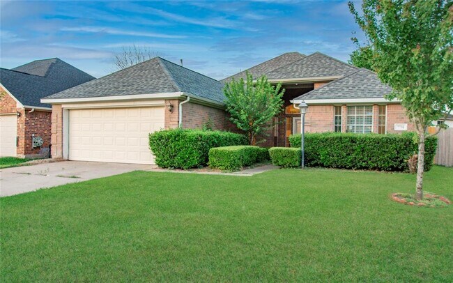 Building Photo - 7731 Las Flores Dr