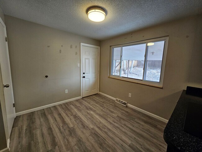 Building Photo - Welcome home to this maintained 4-bedroom, 2-bath Home in 80909!