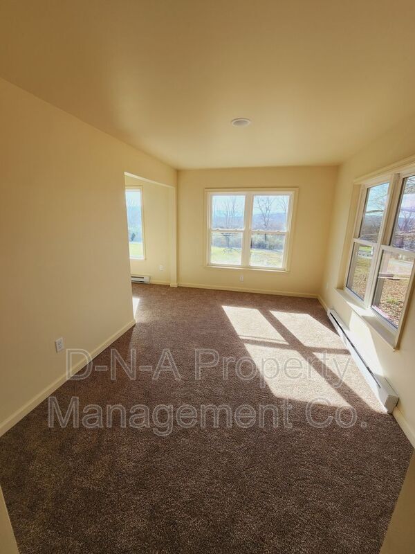 Foto del edificio - 324 Copper Ln