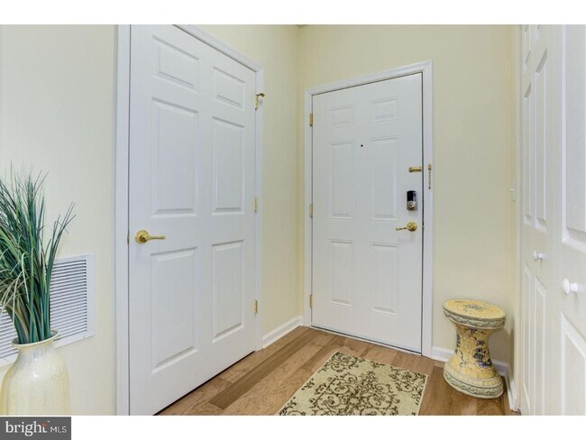 Foto del edificio - 4045 Derby Ct