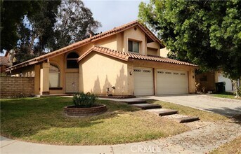 Building Photo - 998 Ashford Cir