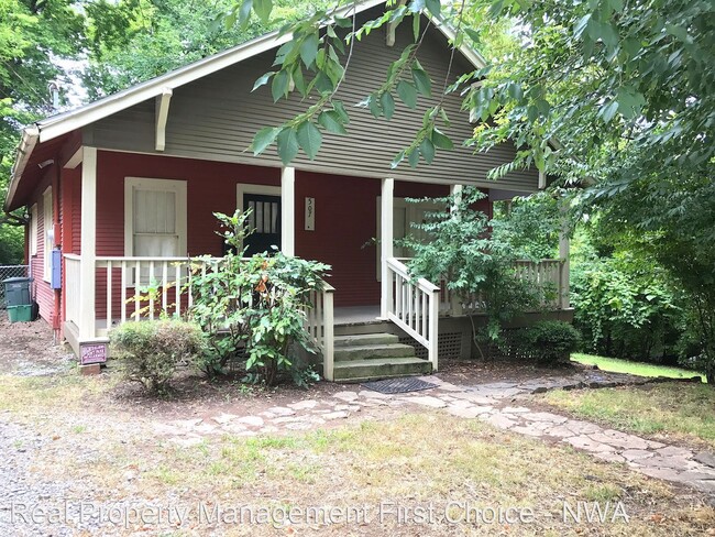 Building Photo - 2 br, 1 bath House - 507 W Center Street