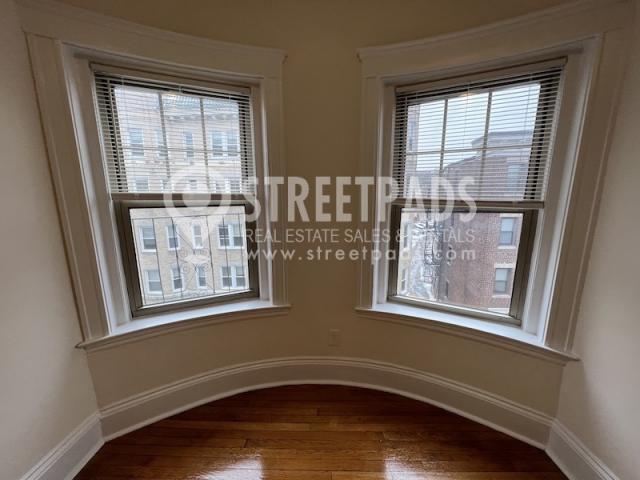 Building Photo - 1 bedroom in Boston MA 02134