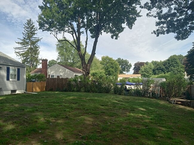 Building Photo - 52 Boulay Cir