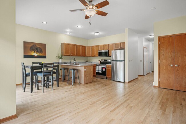 Foto del edificio - 5113 Merwood Ln