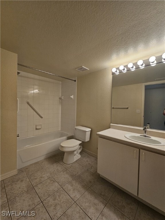 Building Photo - 8274 Key Royal Cir