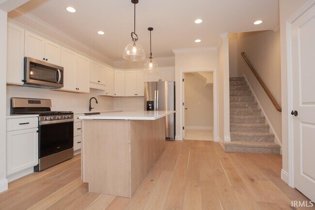 Foto del edificio - 3018 White Oak Trl