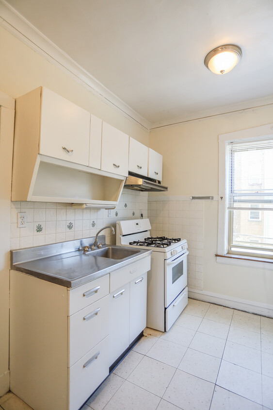 Foto principal - 7667 N Sheridan Rd