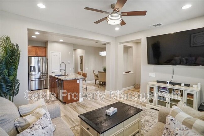 Building Photo - 28821 Camino De Cielo Dr