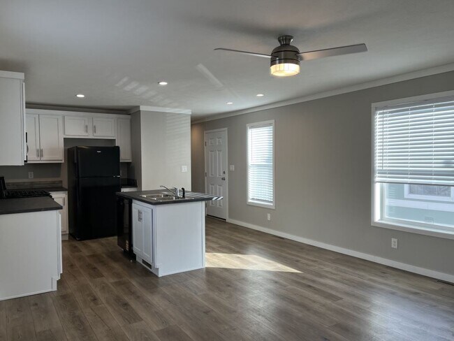 Foto del edificio - 1801 W 92nd Ave