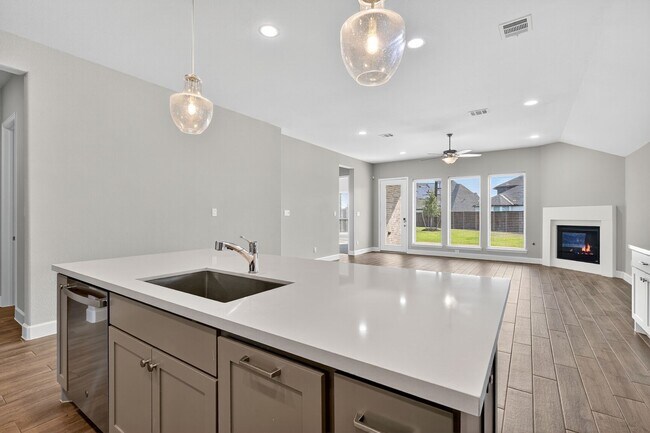 Building Photo - 7435 Denali Dr