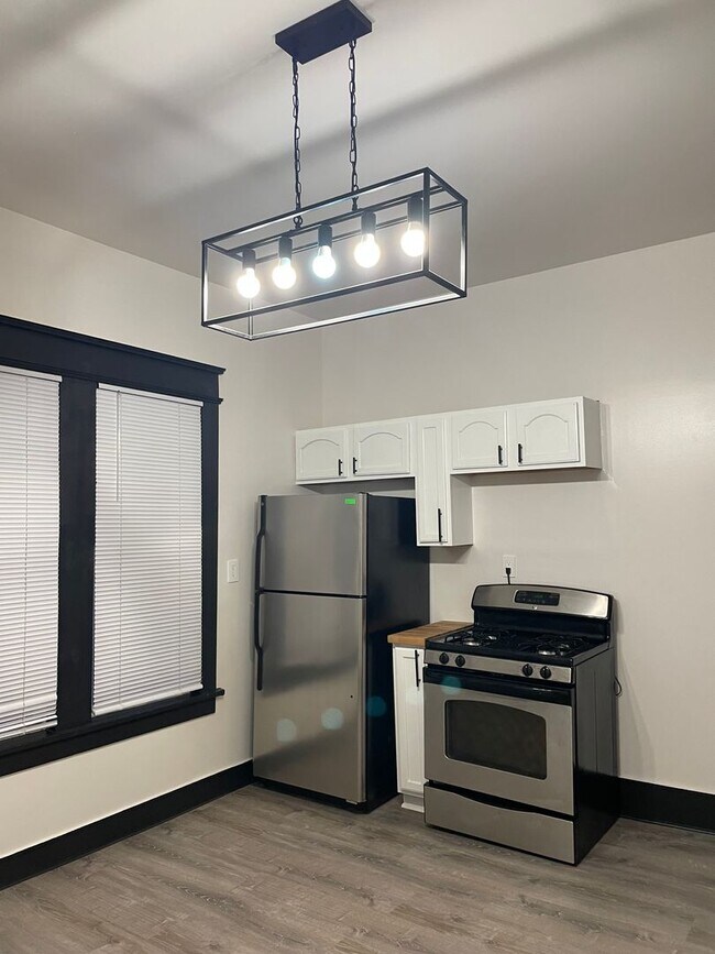 Foto del edificio - 2045 N Hubbard St