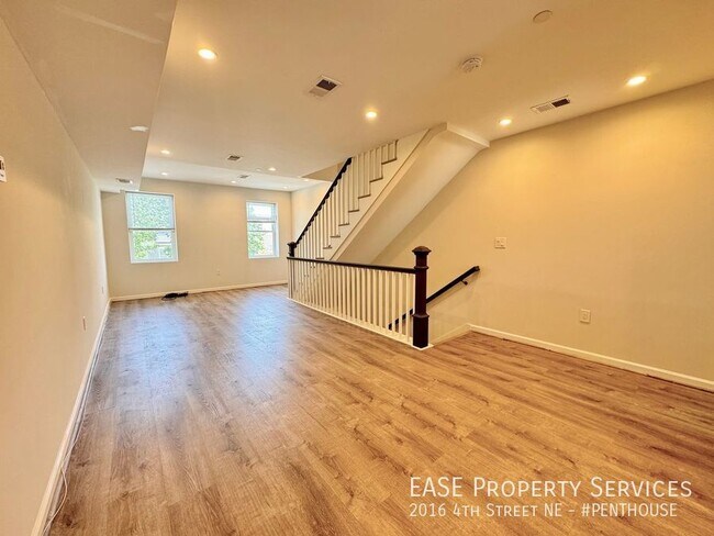 Building Photo - 2016 4th St NE