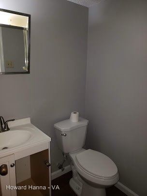 Foto del edificio - 3 br, 1.5 bath House - 2301 Brigadoon Court