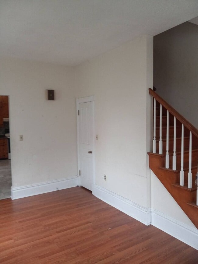 Building Photo - 79 W Main St